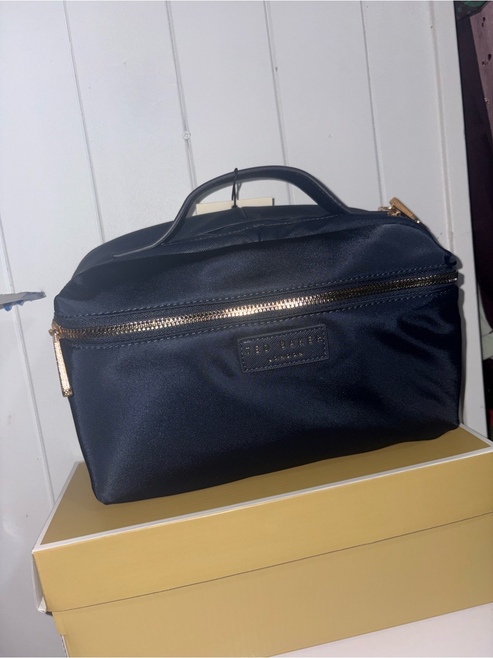 Ted baker Blue navy cosmetic case 10in x6in NWT - Picture 4 of 7